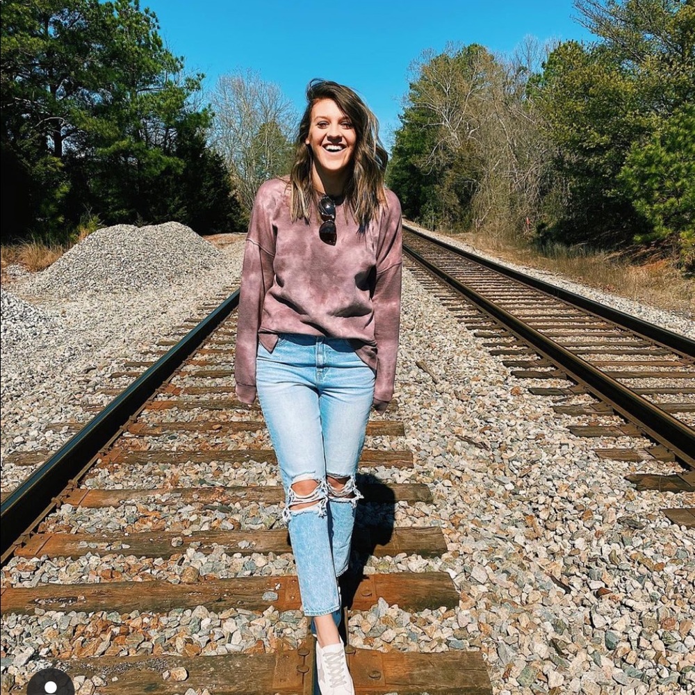 Universal Thread Pullover - image 1